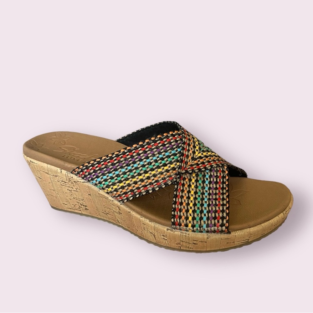 - Skechers Luxe Foam Wedge Multicolor Shoes Women’s Sz 7